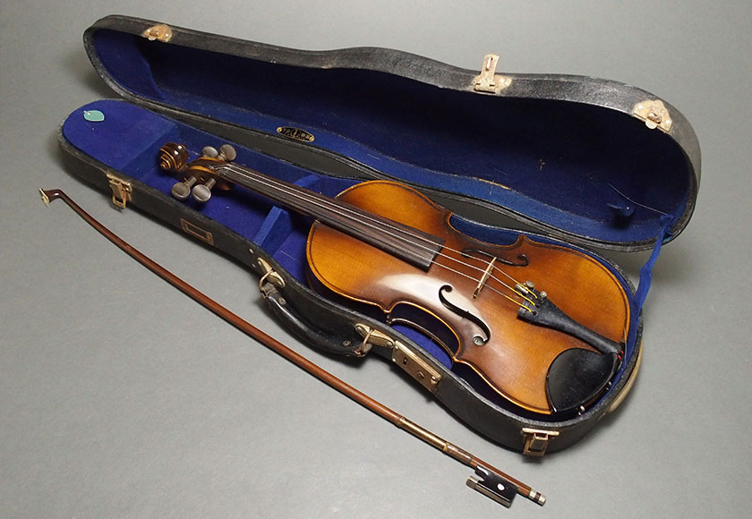 カメラ・楽器・時計　等イメージ