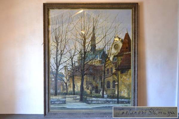 樹木ある教会風景