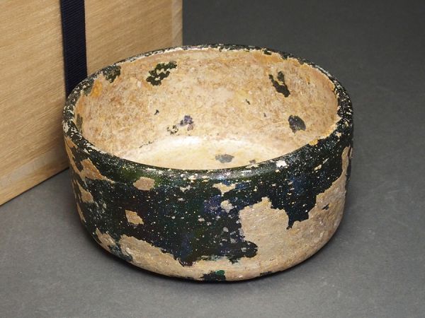 ローマンガラス　鉢