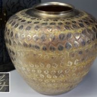 彫金美術 彫金家 信田洋造 葉茎螺旋文 純銀壷