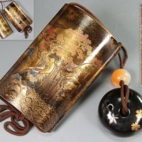 【豪華絢爛】梶川明秀作 内梨地 山水蒔絵 五段 印籠 黒塗桜蒔絵饅頭根付付属