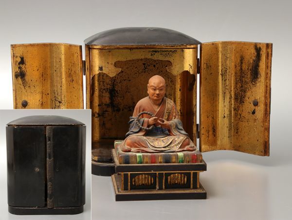 仏教美術 木彫 着彩 日蓮聖人座像 内金黒塗厨子付属