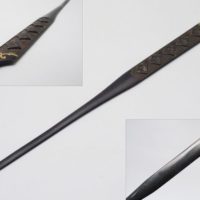 武具 銅地 鍍金花菱文魚々子地 笄