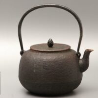 煎茶道具 小泉仁左エ門造 松笠摘蓋 鉄瓶