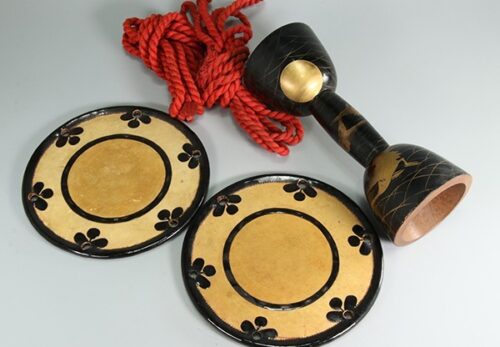 和楽器 黒塗月鳥蒔絵胴 小鼓 革・調緒付