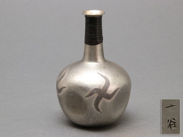 彫刻家 大須賀力作 ブロンズ 馬 置物 高さ31.6cm 台座付属 1951年