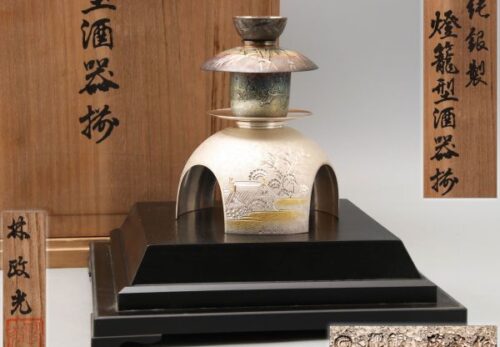 金工美術【林政光】作 純銀製 燈籠型酒器揃 松竹梅友垣の図 総重量374g 共箱付属